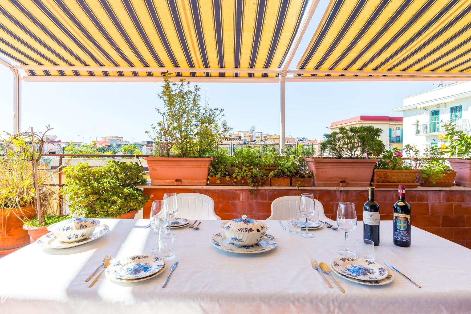 Terrazza 30 By Napoliapartments Nápoles Exterior foto